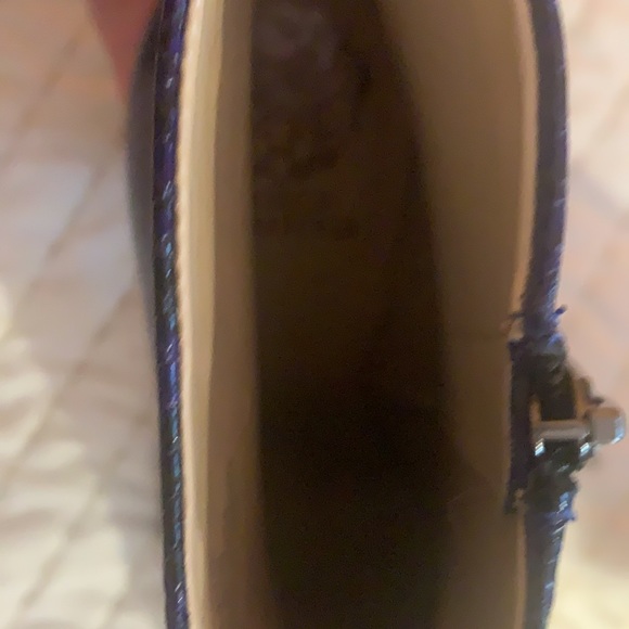 Snake print heeled bootie in dark midnight - Picture 4 of 5